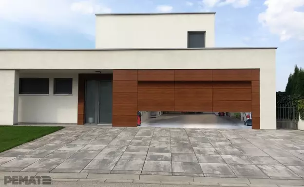 fasádna garážová brána pemat