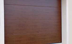 Sekcionálna garážová brána orech, Veľké Orvište