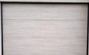 Sekčná brána extra laminácia / oak
