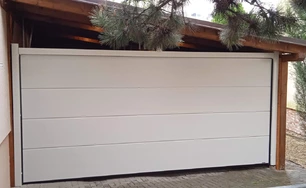 sekcna garazova brana biela hladky motiv bratislava