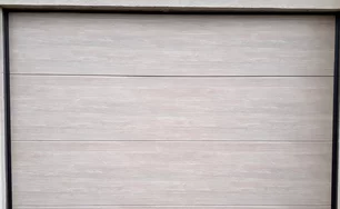 sekčná garážová brána extra lamininácia OAK LIGHT, Veľké Kostoľany