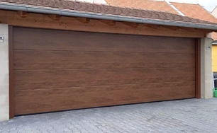sekčná garážová brána orech-hladký 6470 šírka Báb