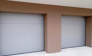 sekčná garážová brána RAL 9006 hladká Kanianka