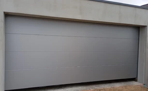 sekčná garážová brána RAL 9006 Výčapy Opatovce
