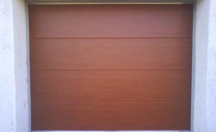 sekčná garážová brána Soft cherry 3214009-195