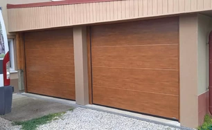 sekčná garážová brána zlatý dub hladký Kolíňany