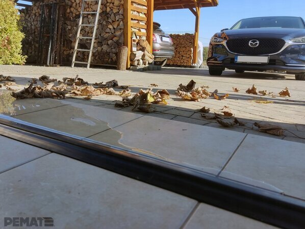 Tesniaca guma na podlahu